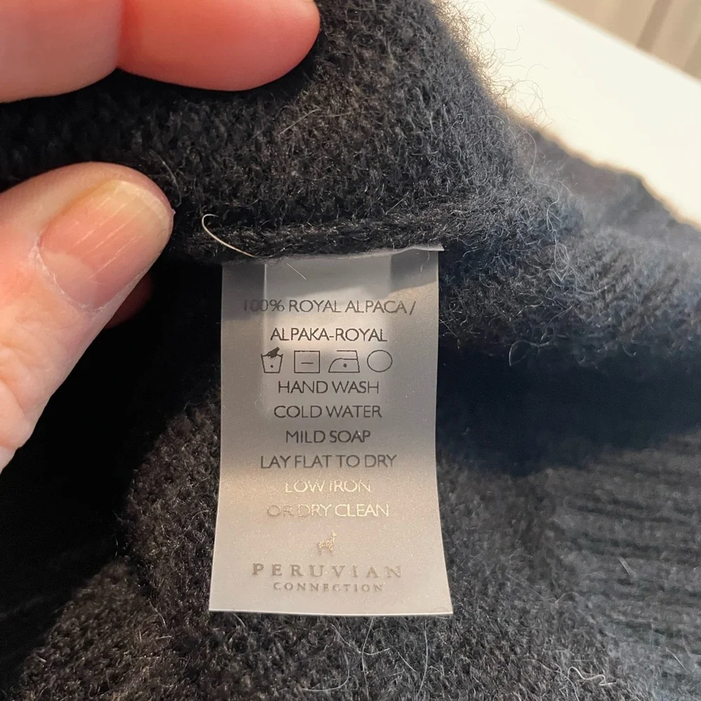 Peruvian Connection Black Sweater - Picture 4 of 7